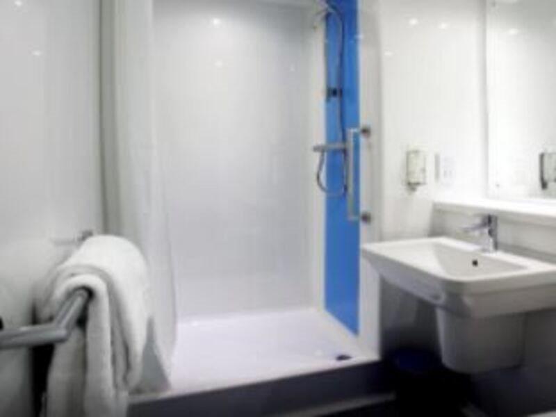 Travelodge Swansea M4 Eksteriør bilde